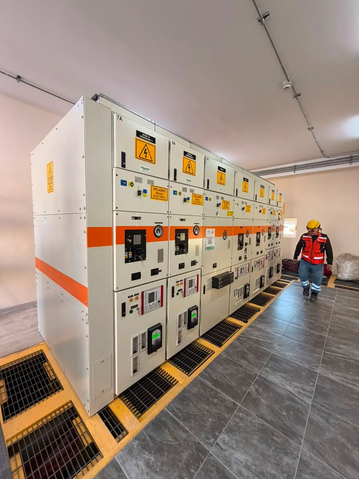 Equipo de iT Power Systems, foto 22 de 42